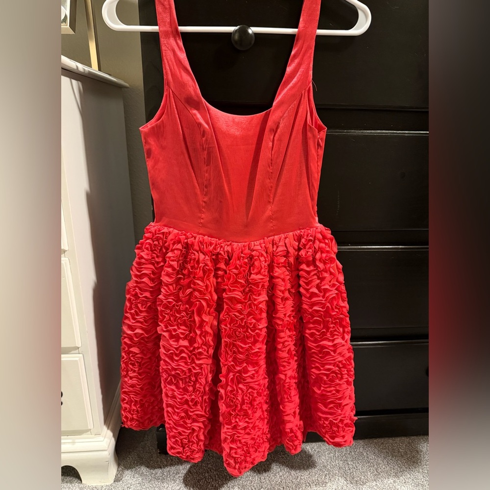 Miami Elegant Red Ruffled Dress - Picture 2 of 4